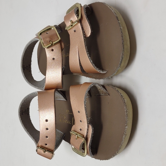 Salt Water by Hoy Leather Rose Gold Sandals Size 3 - Picture 1 of 7